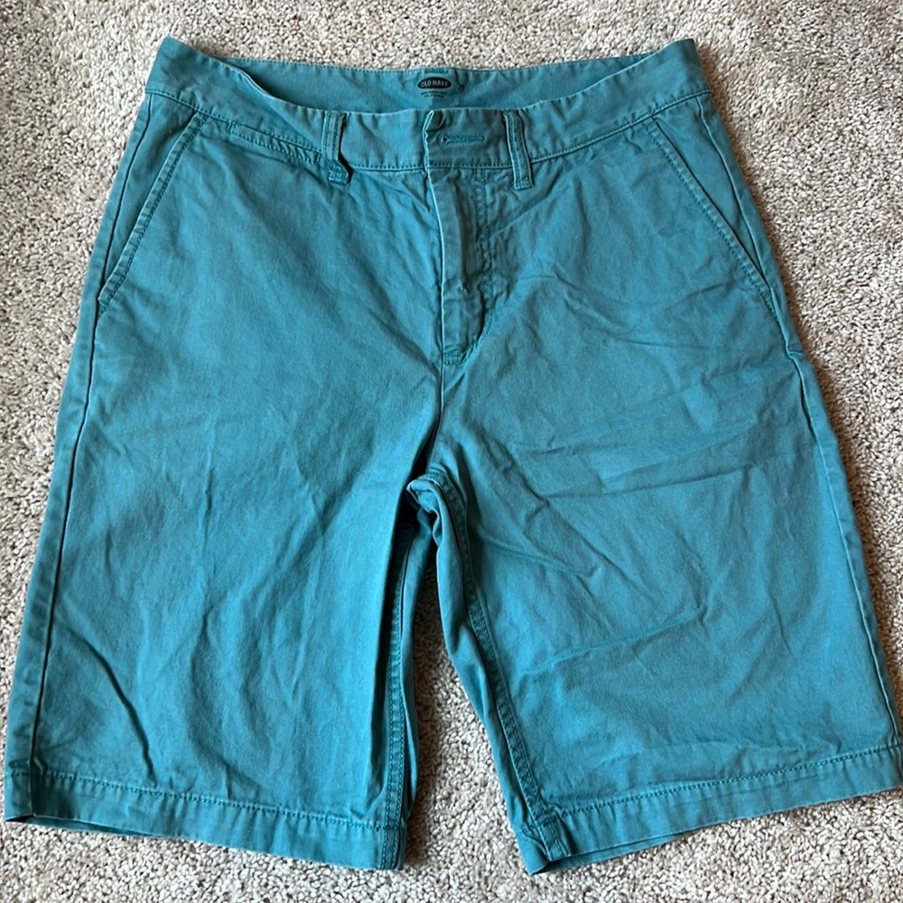 Men’s Old Navy shorts, size 29